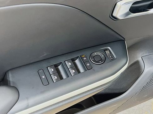 New 2025 Kia K4 GT-Line image 18