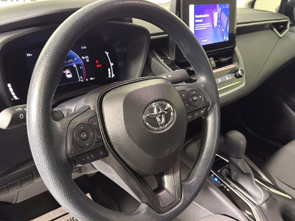 Used 2026 Toyota Corolla LE FWD image 21