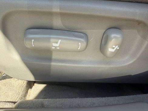 Used 2006 Toyota Camry LE FWD image 24