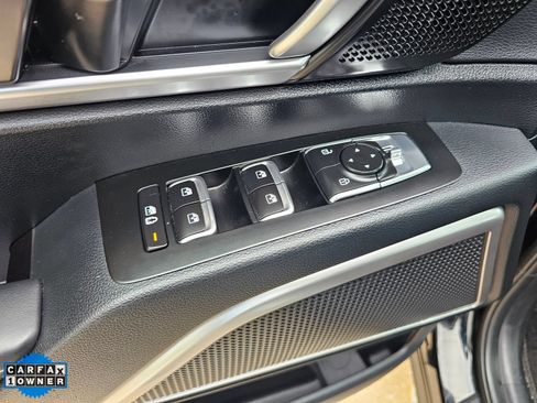 Used 2025 Kia Telluride S AWD/4WD image 12