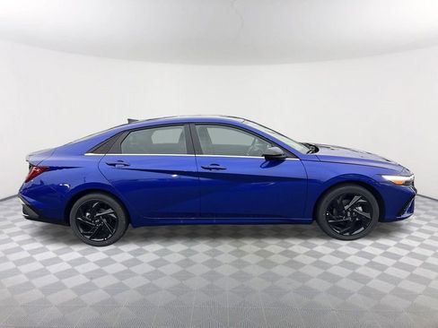 New 2026 Hyundai Elantra SEL Sport image 4