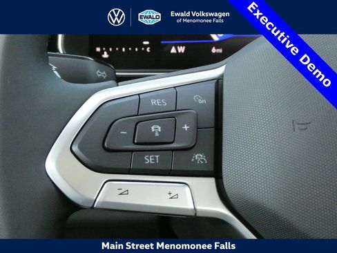 New 2025 Volkswagen Jetta SE image 10