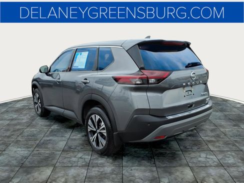 Used 2021 Nissan Rogue SV image 5