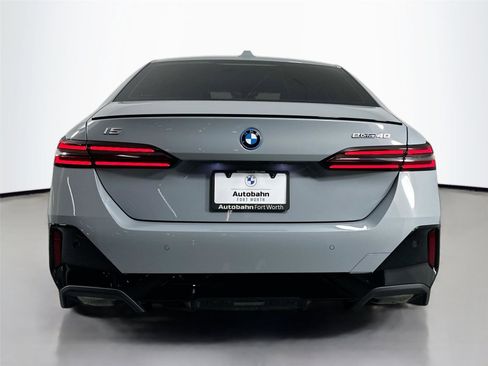 New 2026 BMW i5 eDrive40 w/ M Sport Package RWD image 7