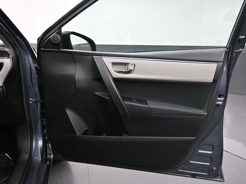 Used 2016 Toyota Corolla LE FWD image 39