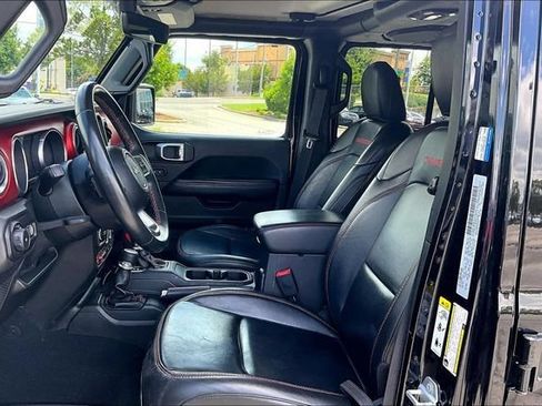 Used 2018 Jeep Wrangler Unlimited Rubicon AWD/4WD image 17