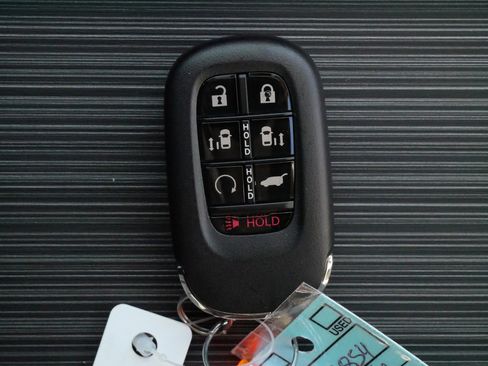 Certified 2026 Honda Odyssey Touring image 30