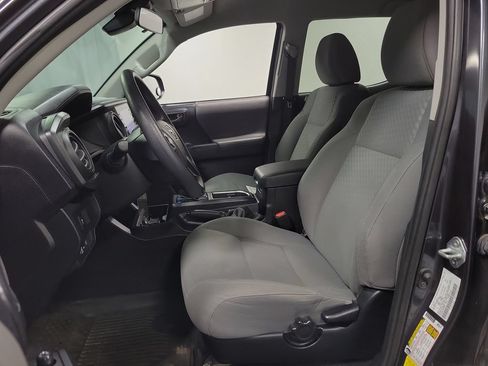 Used 2021 Toyota Tacoma SR AWD/4WD image 13