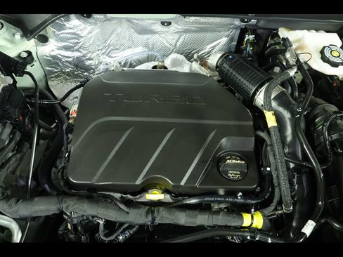 Certified 2025 Chevrolet Trax ACTIV w/ Driver Confidence Package FWD image 19