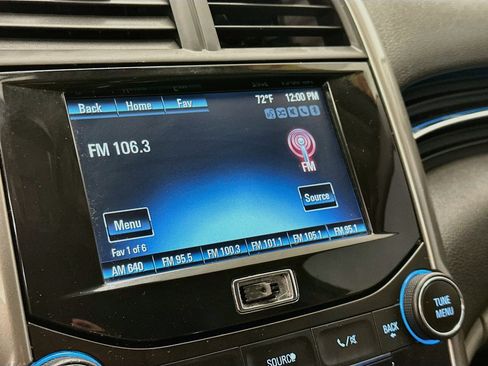 Used 2014 Chevrolet Malibu LT FWD image 21