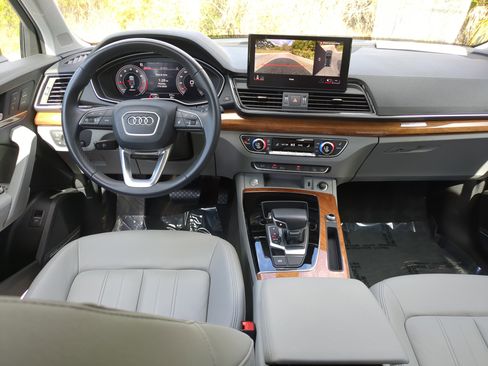 Certified 2022 Audi Q5 2.0T Premium Plus w/ Premium Plus Package image 13