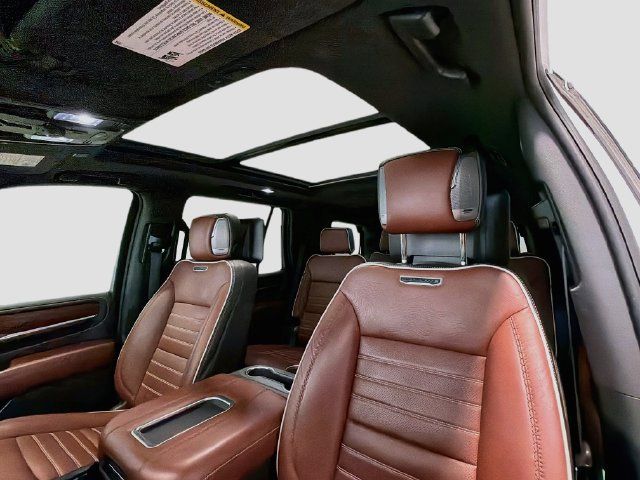 Used 2023 GMC Yukon Denali Ultimate AWD/4WD image 21