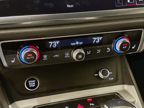 Used 2024 Audi Q3 2.0T Premium image 23