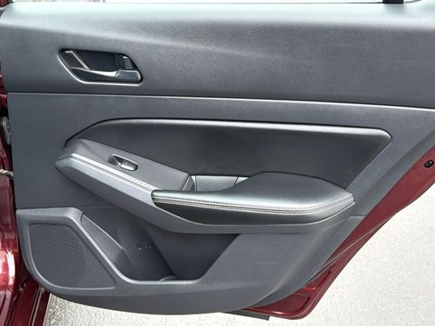 Used 2025 Nissan Altima 2.5 SV FWD image 28