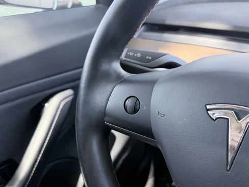 Used 2018 Tesla Model 3 Long Range image 61