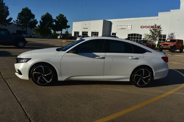 Used 2022 Honda Accord Sport image 8