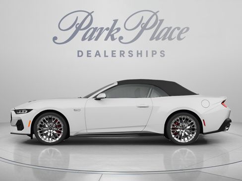 Used 2026 Ford Mustang GT Premium RWD image 2
