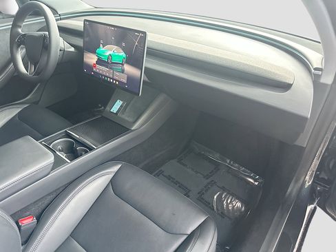 Used 2024 Tesla Model 3 Long Range AWD/4WD image 29