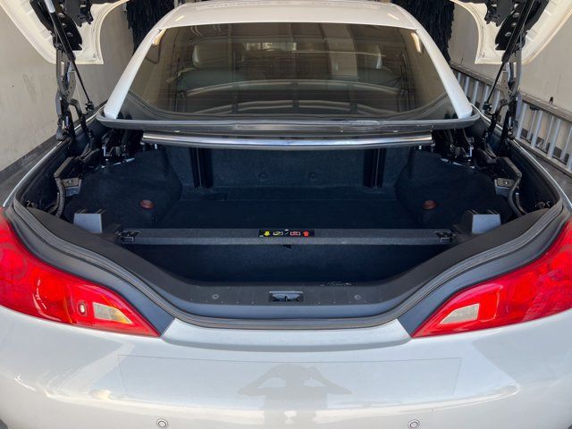 Used 2014 INFINITI Q60 Convertible w/ Premium Package RWD image 18