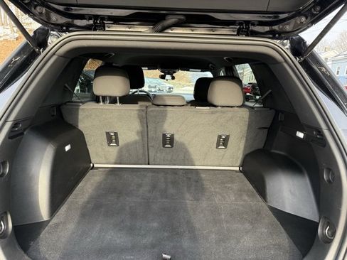 Used 2025 GMC Terrain Elevation image 10