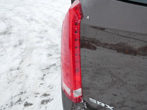 Used 2015 Cadillac SRX Luxury image 17