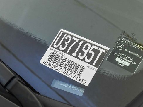 Used 2024 Mercedes-Benz GLA 35 AMG 4MATIC image 47