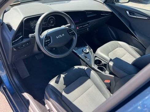 Certified 2023 Kia Niro Wind w/ Wind Preserve Package FWD image 15
