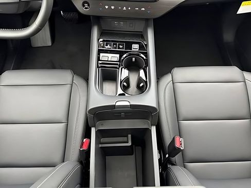 New 2025 Nissan Murano SL AWD/4WD image 16