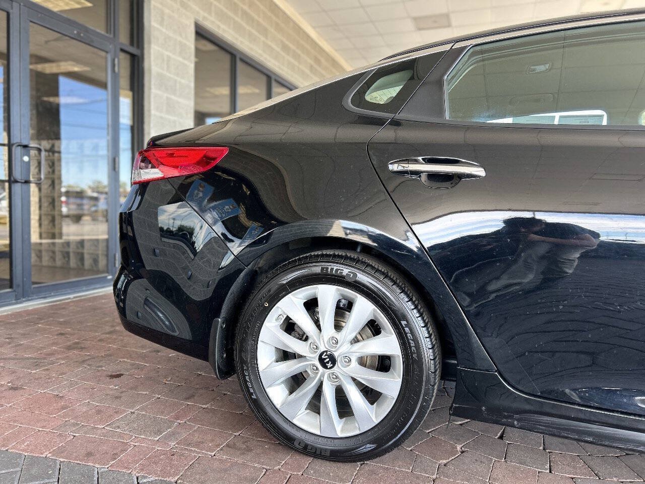 Used 2018 Kia Optima LX w/ Convenience Package FWD image 21