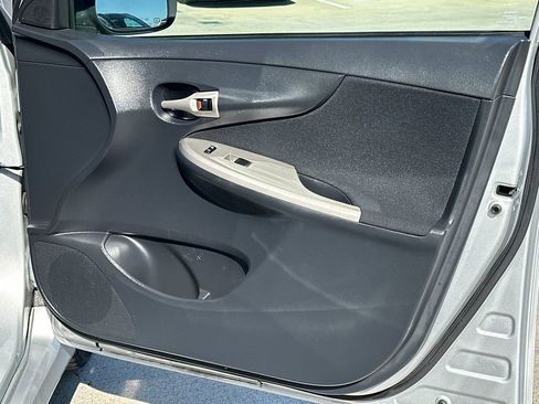 Used 2013 Toyota Corolla S w/ Premium Complete Pkg image 9