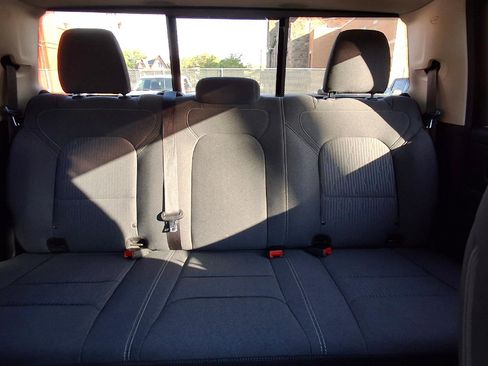 Used 2019 RAM 1500 Tradesman AWD/4WD image 12