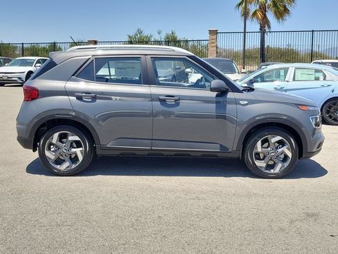 New 2026 Hyundai Venue SEL FWD image 28