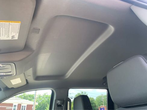 Used 2023 GMC Sierra 1500 SLT w/ SLT Premium Package AWD/4WD image 25
