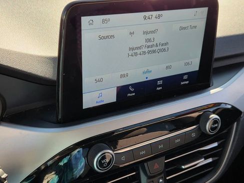 Used 2020 Ford Escape SE image 16