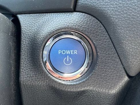 Certified 2022 Toyota RAV4 XLE w/ Convenience Package AWD/4WD image 28