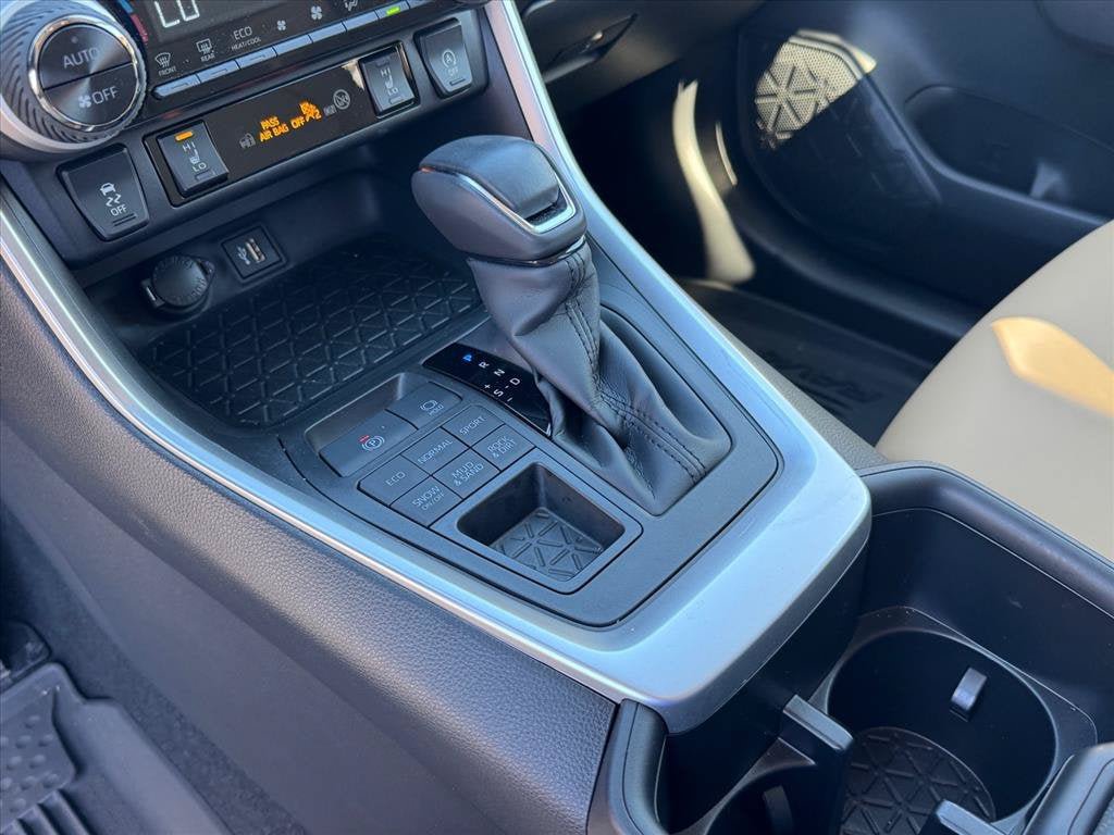 Used 2025 Toyota RAV4 XLE Premium w/ Weather Package AWD/4WD image 22