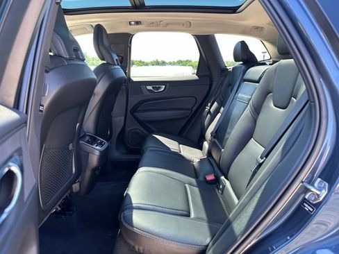 Used 2021 Volvo XC60 T5 Inscription w/ Protection Package Premier AWD/4WD image 12