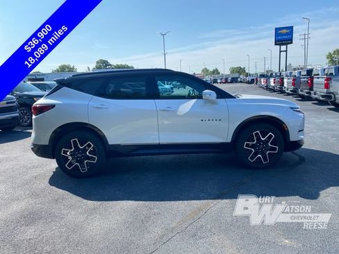 Used 2024 Chevrolet Blazer RS w/ Driver Confidence II Package AWD/4WD image 11