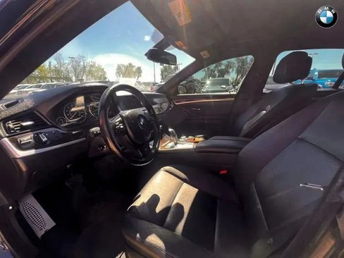 Used 2013 BMW 528i Sedan RWD image 12