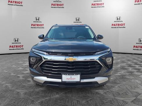 Used 2025 Chevrolet TrailBlazer LT AWD/4WD image 8