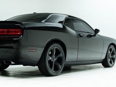 Used 2012 Dodge Challenger R/T image 13
