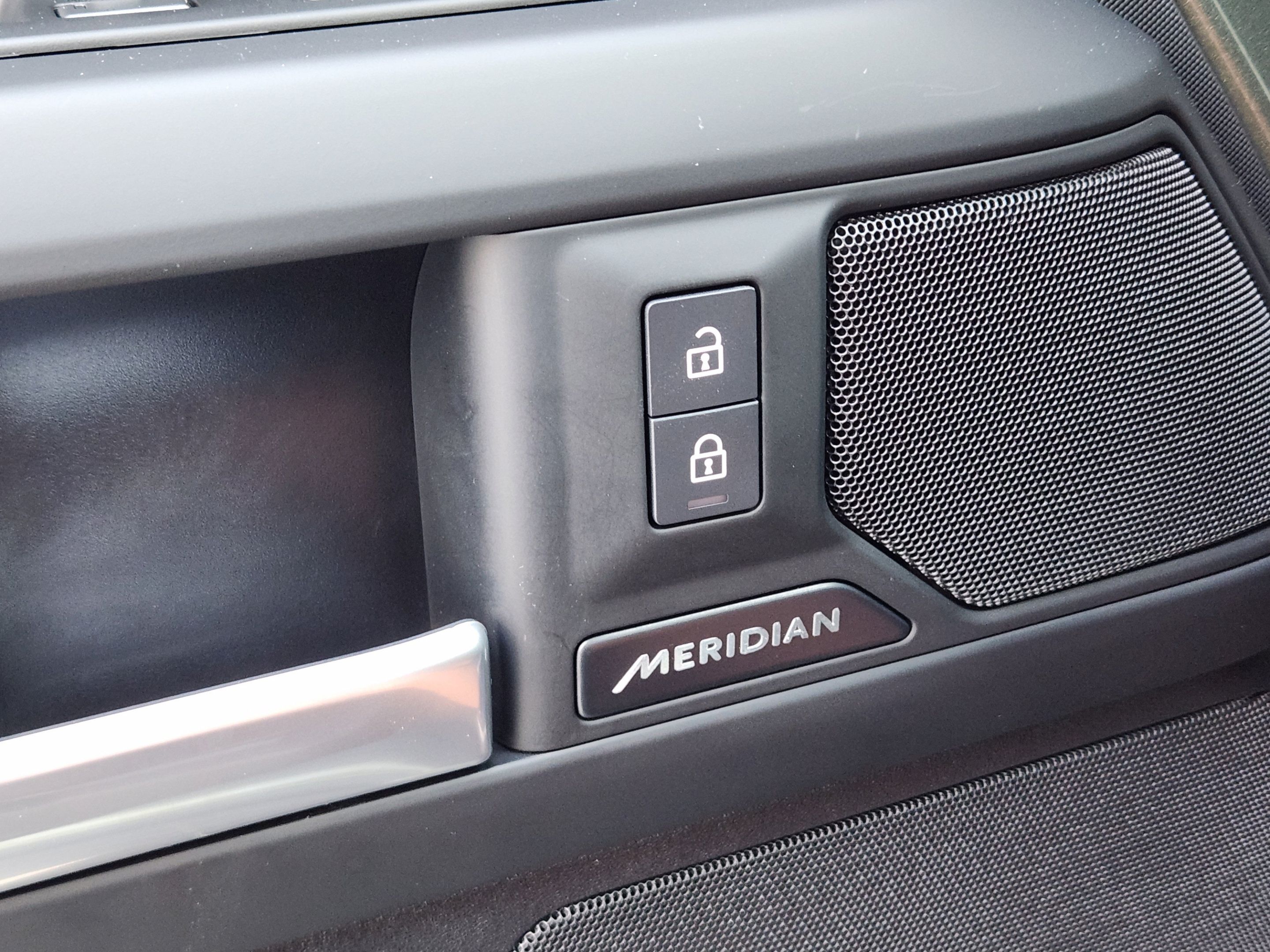 Used 2025 Land Rover Defender 110 S AWD/4WD image 19