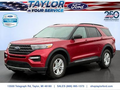 Certified 2024 Ford Explorer XLT w/ Equipment Group 202A