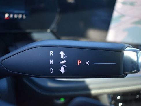 New 2026 Chevrolet Suburban Premier image 33