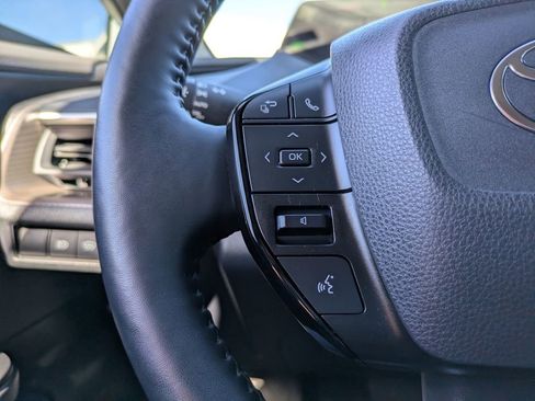 Certified 2023 Toyota Prius XLE image 22