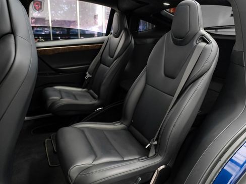 Used 2018 Tesla Model X 75D image 41