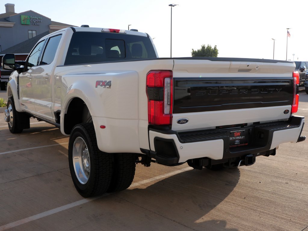 New 2026 Ford F450 Platinum w/ FX4 Off-Road Package AWD/4WD image 5