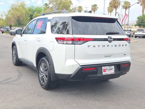Certified 2026 Nissan Pathfinder SV AWD/4WD image 9