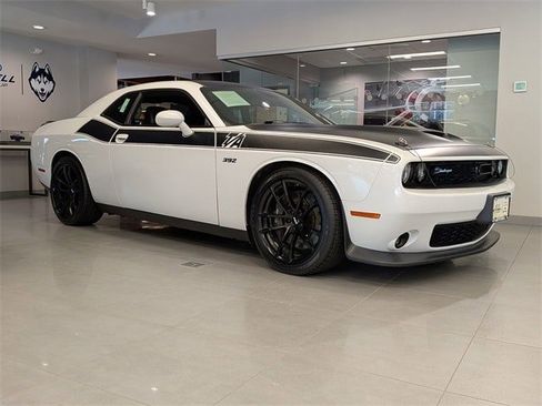 Certified 2018 Dodge Challenger T/A image 3