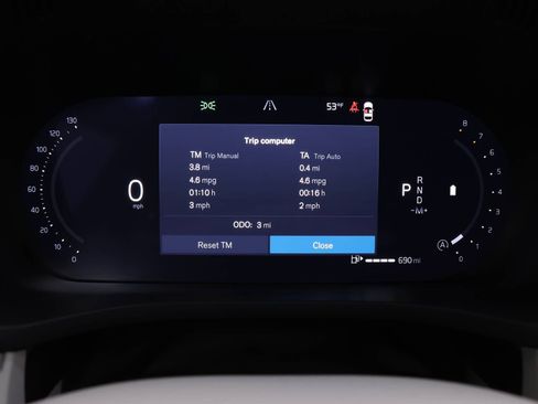 New 2026 Volvo XC60 B5 Ultra w/ Protection Package Premier image 17